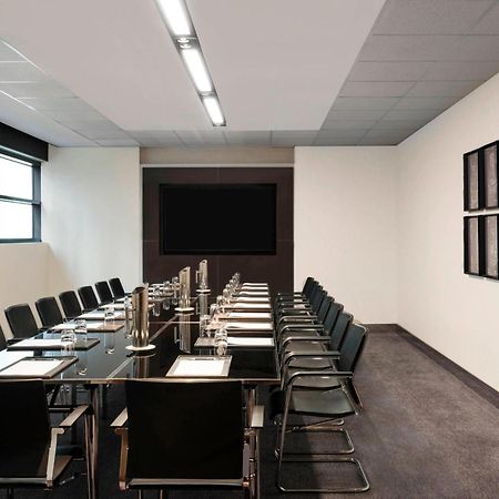 Sheraton Melbourne Hotel Exterior foto A meeting room